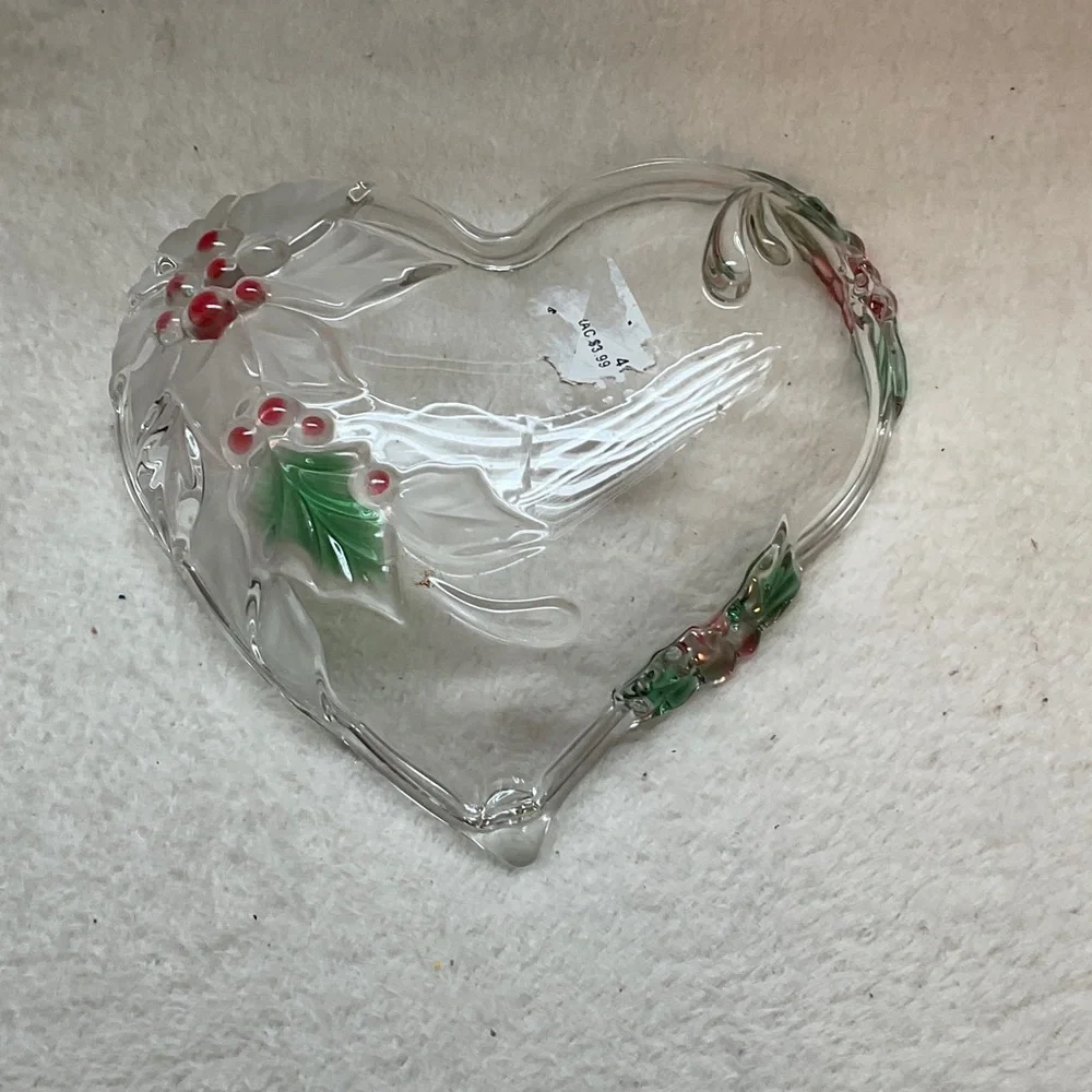 Heart-Shaped Glass Holiday Decor with Red and Green Accents